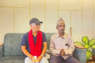 साथीभाइको माया ममतासँगै मृगौला पीडित छिनालले पाए १ लाख बढी आर्थिक सहयोग
