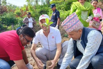 ५३ औ विश्व बातावरण दिवसकाे अवशरमा तनहुँमा बृहत् बृक्षारोपण कार्यक्रम