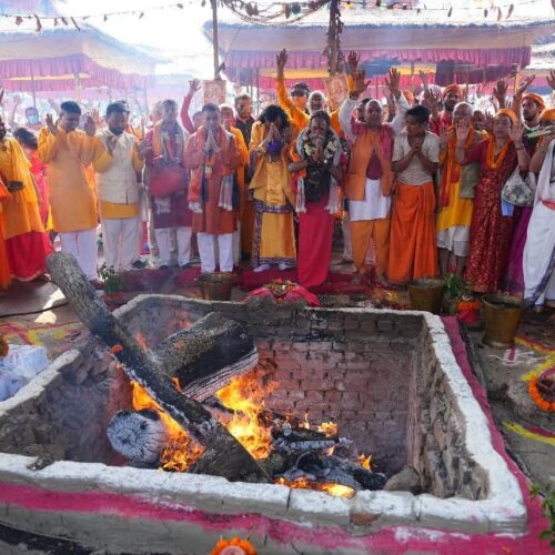 कोटिहोममा यज्ञको पूर्णाहुति, फाउन्डेसनलाई पोखराको २ रोपनी जग्गा दान