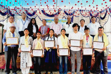 कानेपोखरी गाउँपालिकामा छात्रवृत्ति र पुरस्कार वितरण कार्यक्रम सम्पन्न