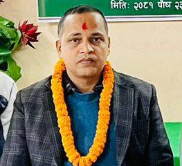 पूर्व अध्यक्ष आचार्यलाई व्यास पराशर पत्रकारिता पुरस्कार