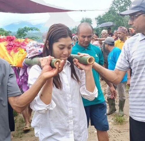 बुवाको संस्कारमा छोरीहरूको काँध, भिमबहादुर क्षेत्रीको जीवनले दिएको समानताको पाठ