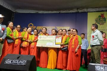 बन्दीपुर केवलकारमा आयोजित खुल्ला तीज गीत प्रतियोगितामा व्यासज्योति धर्म जागरण समूह प्रथम