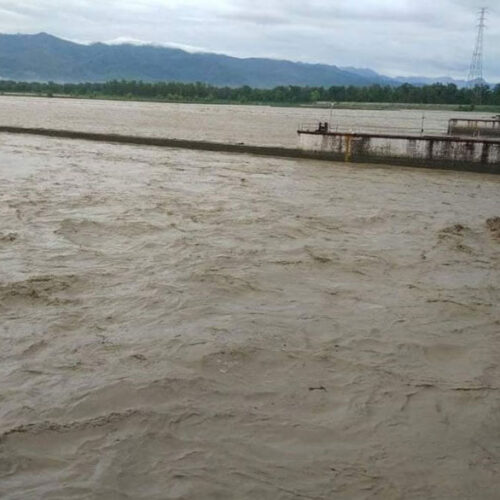 महाकालीमा बाढीको खतरा, बनबासा पुलमा आवत–जावत पूर्णरूपमा रोक
